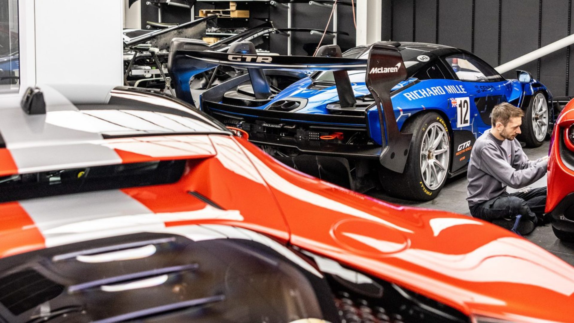 Ultimate SuperCar Guide