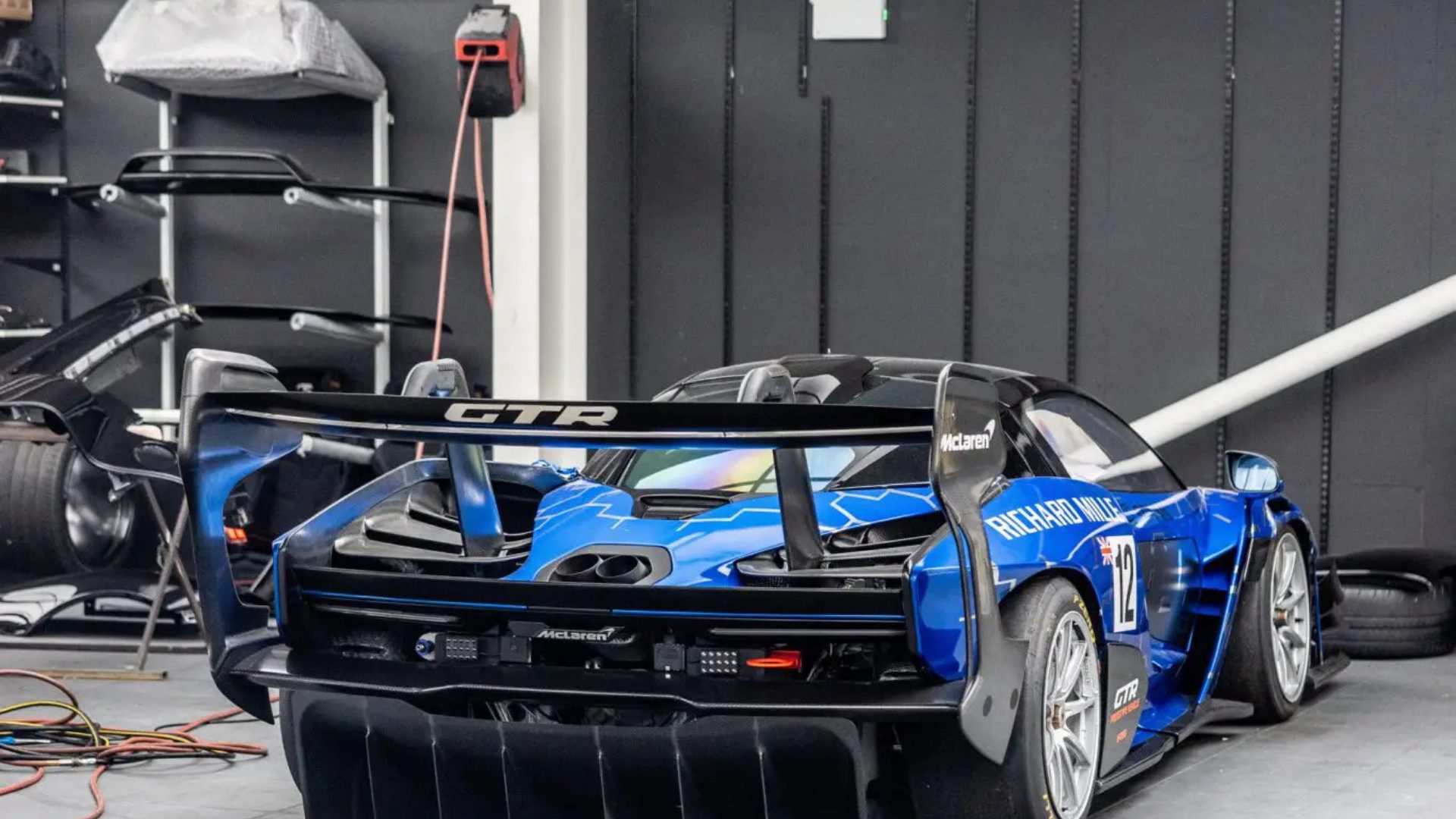 Ultimate SuperCar Guide